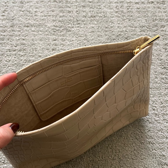 CUYANA Small Zipper Pouch (Croco) - Picture 4 of 5